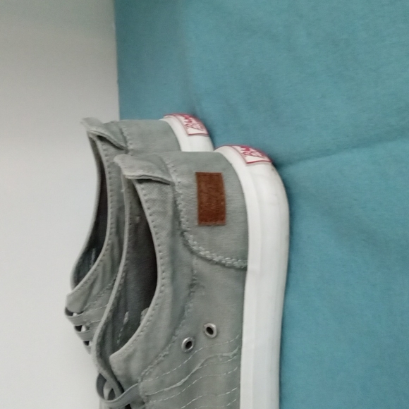 Blowfish Malibu kids Canvas shoes size 7 - Picture 2 of 5